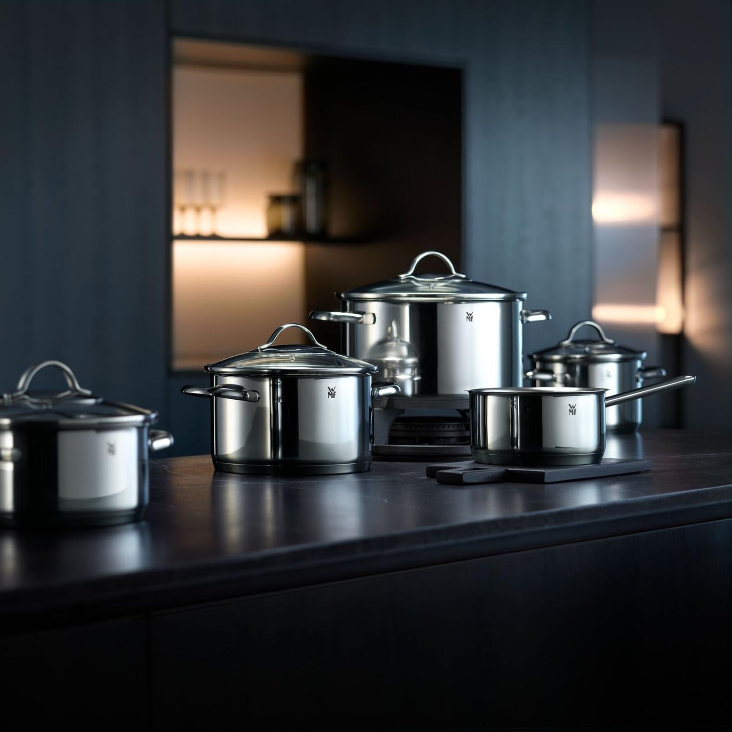 WMF Provence Plus Topfset 5-teilig für Induktion und alle Herdarten, Töpfe aus Cromargan Edelstahl mit Glasdeckel, breitem Schüttrand, spülmaschinenfest, unbeschichtet, Kochtopfset für gesundes Kochen